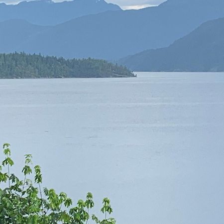 Shoreside Private Room Sechelt Esterno foto