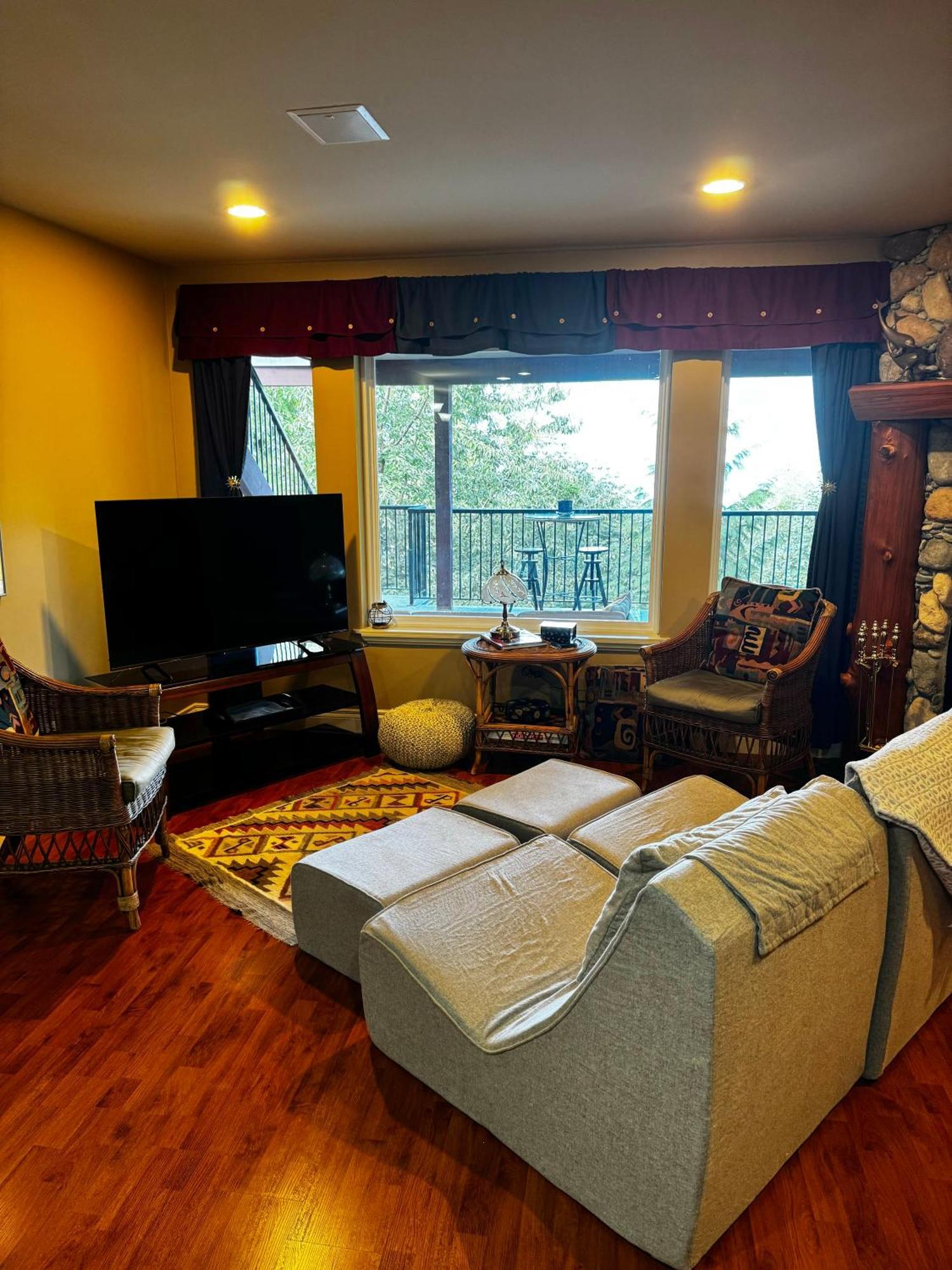 Shoreside Private Room Sechelt Esterno foto